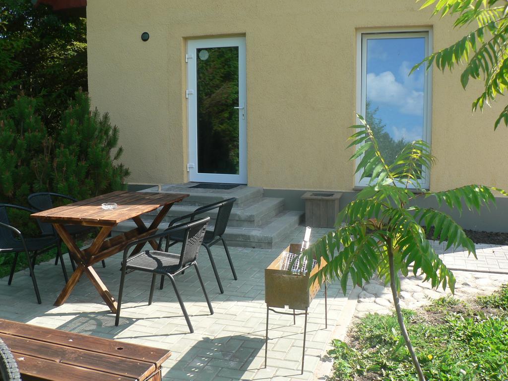 Guest House Podnieki Ventspils Exterior foto